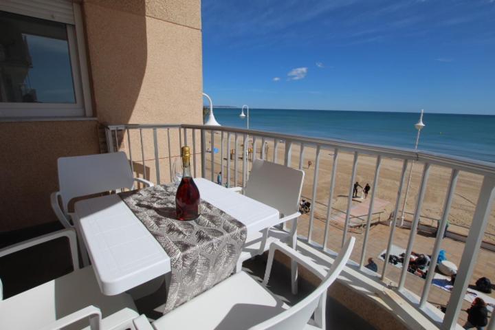 Apartamento Primera Linea Playa Centro De Guardamar Lejlighed Guardamar del Segura Eksteriør billede